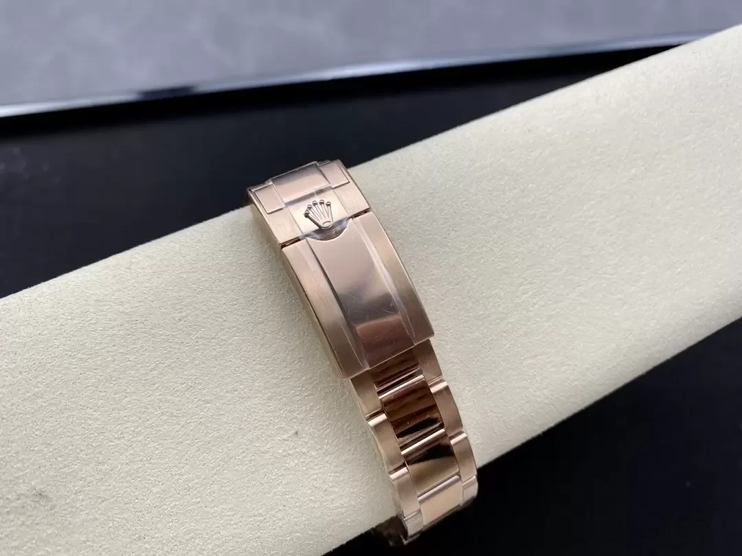 BT공장 롤렉스 데이토나 블랙 8P 다이얼 로즈골드 골드 금통 116505