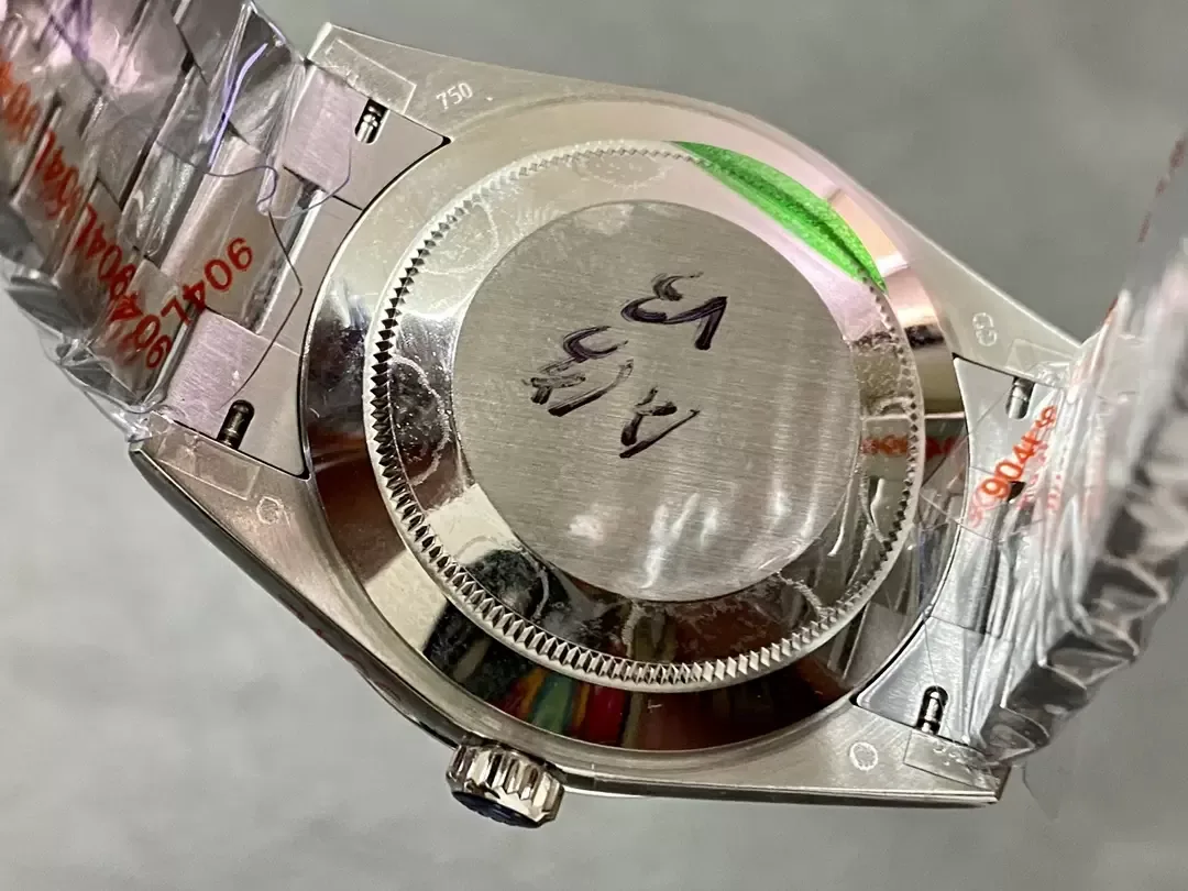 GM공장 V3 롤렉스 데이데이트 그레이 다이얼 40mm 228236