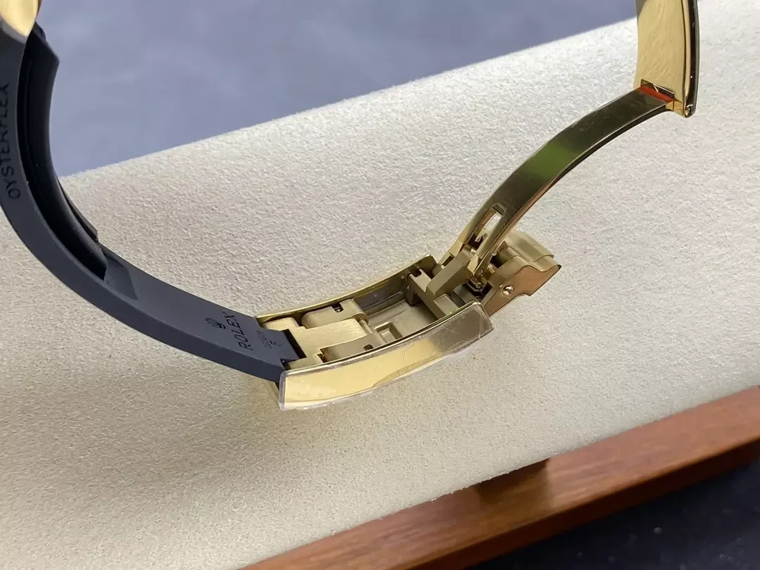 QF공장 롤렉스 코스모그래프 데이토나 화이트 다이얼 옐로우골드 금통 러버밴드 m126518