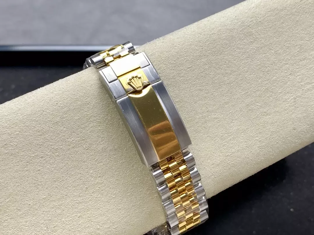 EW공장 롤렉스 GMT 마스터2 블랙 다이얼 옐로우 골드 콤비 m126713grnr