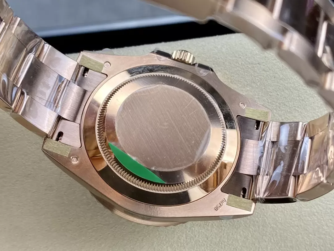 C+공장 롤렉스 GMT마스터 2 루트비어 로즈골드 금통 m126715chnr