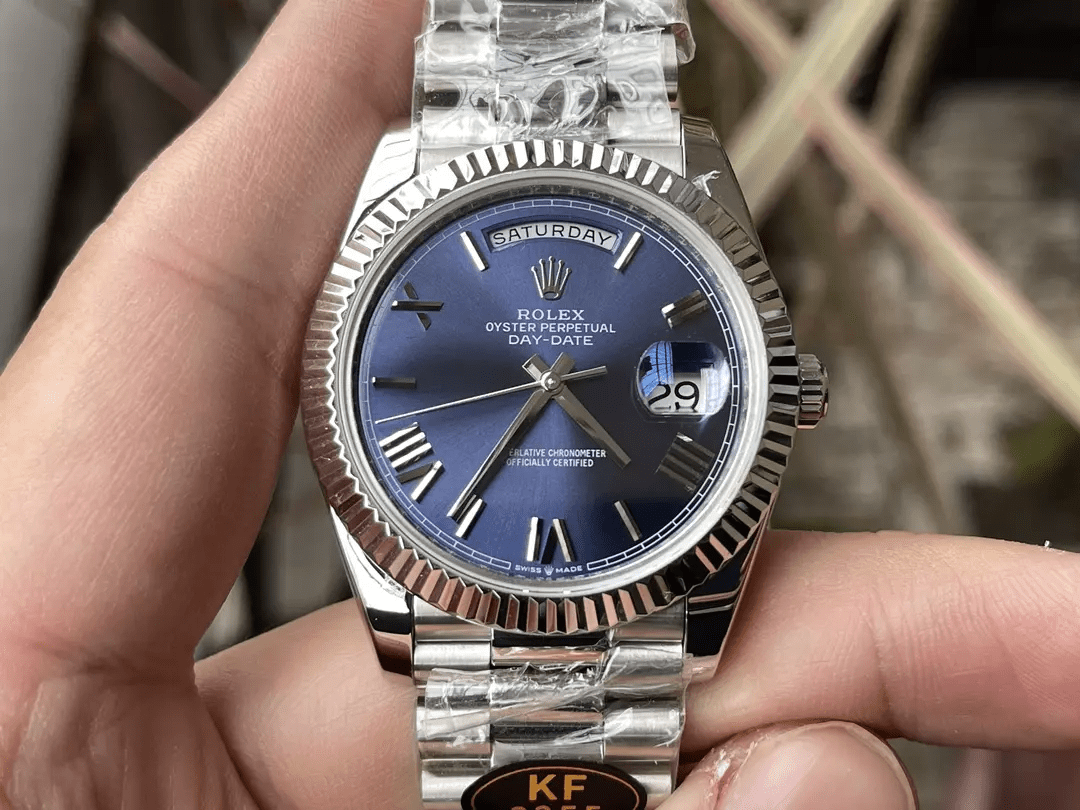 KF공장 롤렉스 데이데이트 올리브 블루 다이얼 화이트 골드 금통 40mm 228235
