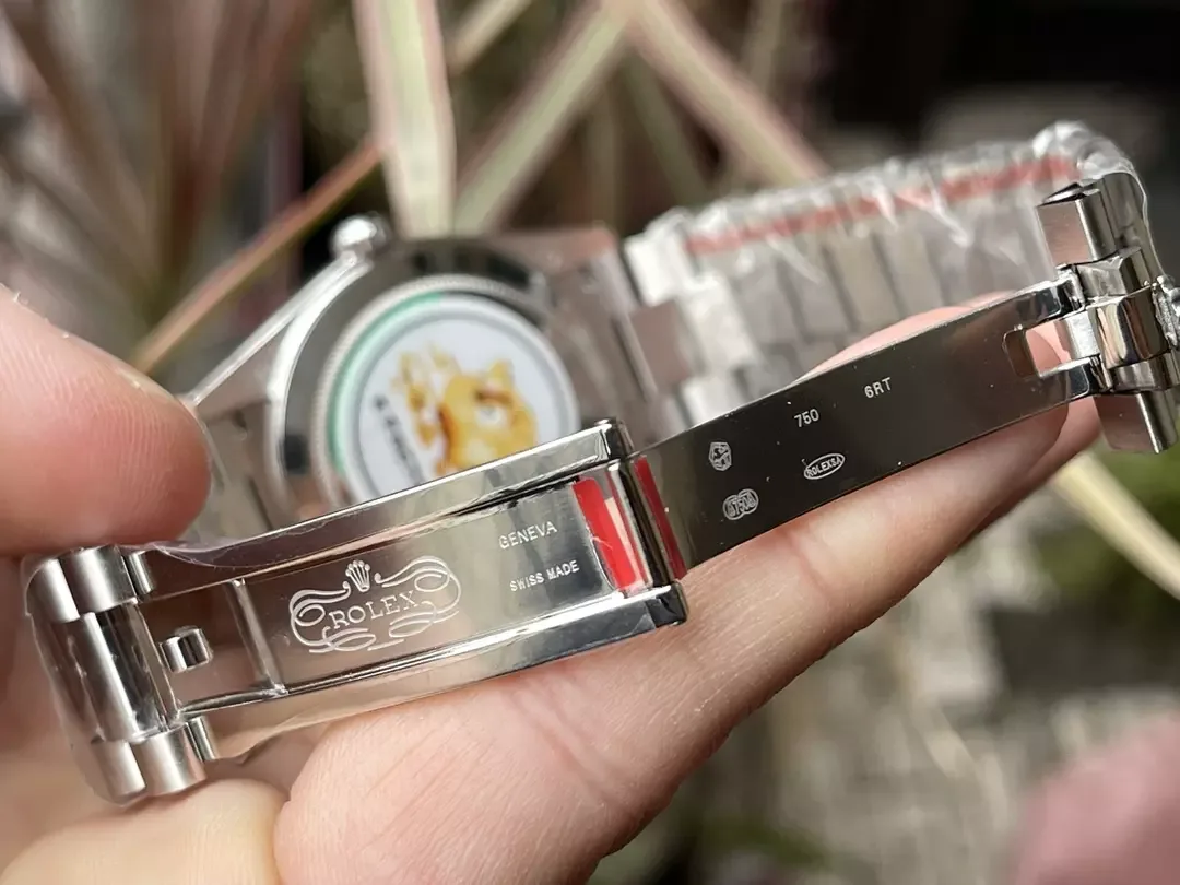 KF공장 롤렉스 데이데이트 올리브 블루 다이얼 화이트 골드 금통 40mm 228235