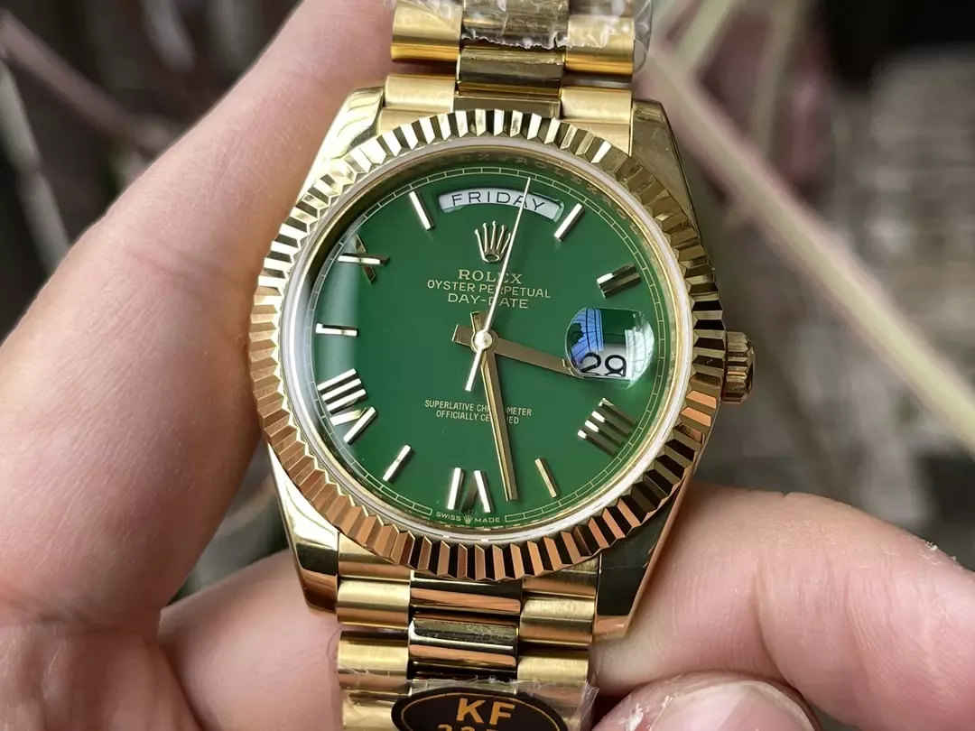 KF공장 롤렉스 데이데이트 그린 다이얼 옐로우 골드 금통 40mm 228235