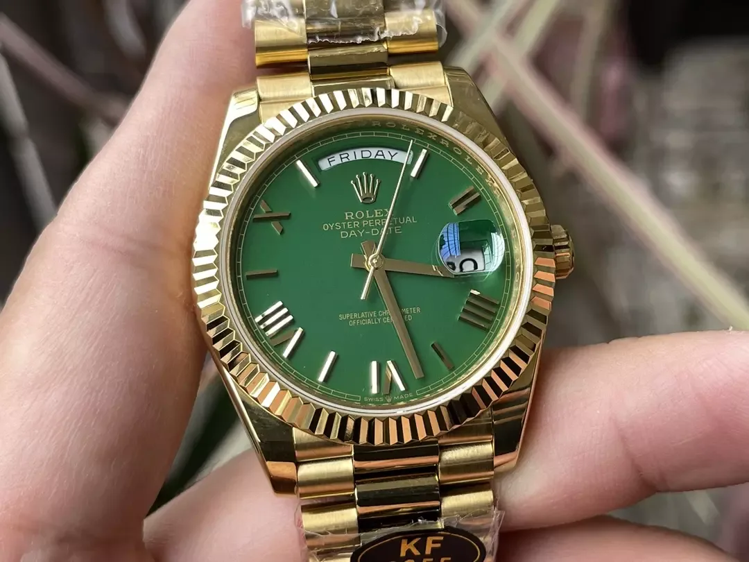 KF공장 롤렉스 데이데이트 그린 다이얼 옐로우 골드 금통 40mm 228235