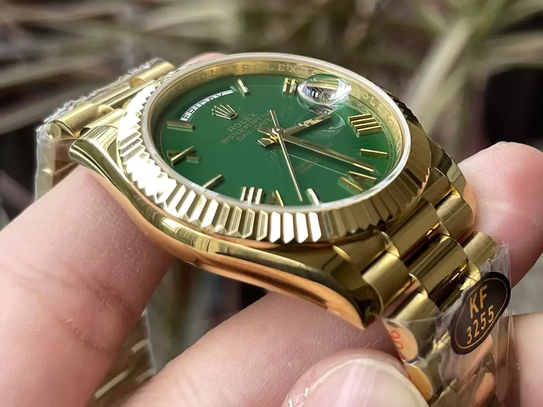 KF공장 롤렉스 데이데이트 그린 다이얼 옐로우 골드 금통 40mm 228235