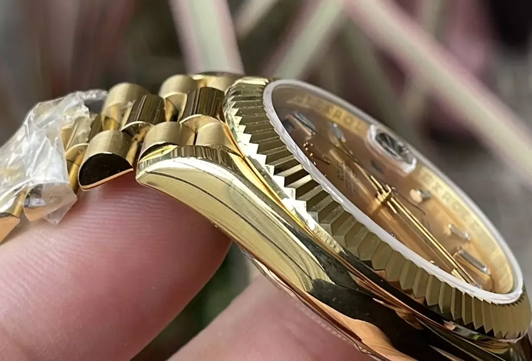 KF공장 롤렉스 데이데이트 그린 다이얼 옐로우 골드 금통 40mm 228235