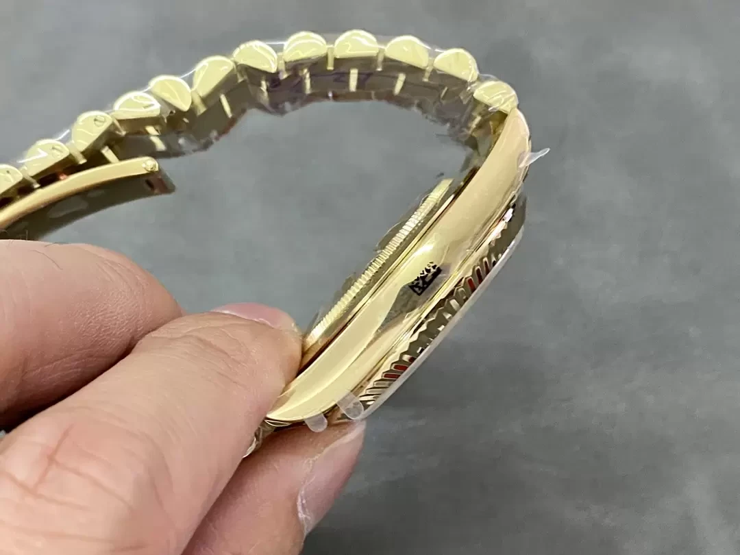 GM공장 V3 롤렉스 데이데이트 샴폐인 다이아 다이얼 옐로우 골드 금통 40mm 228235