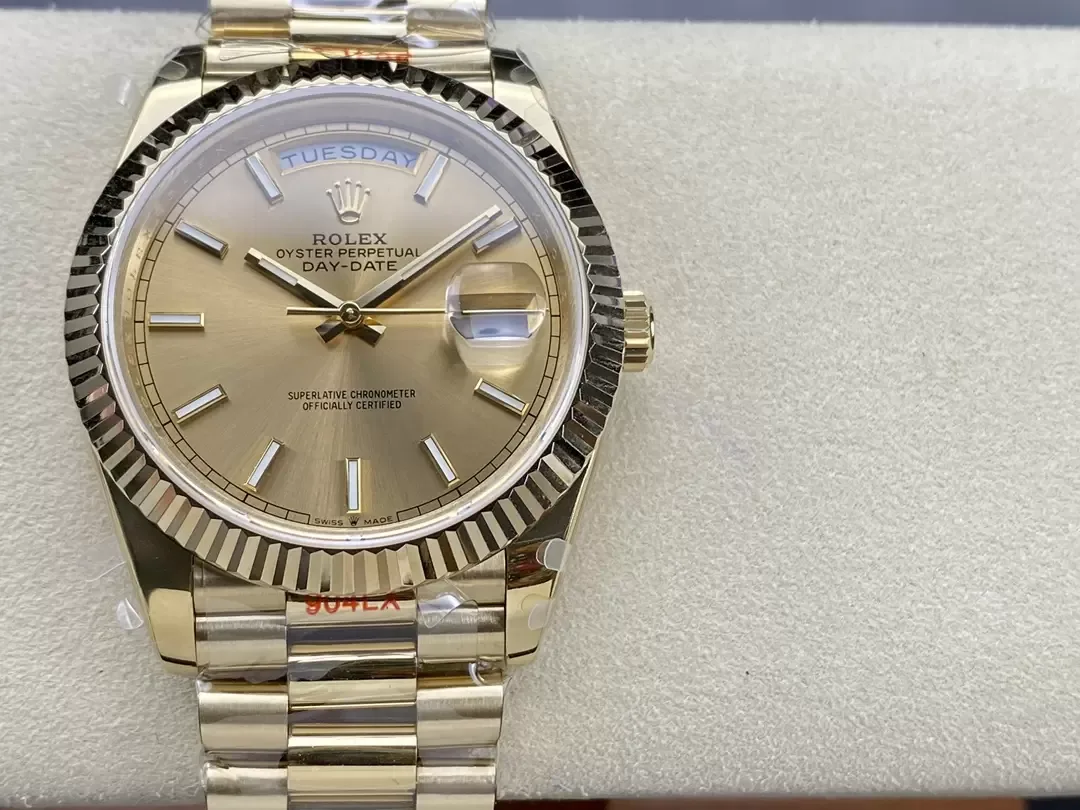 GM공장 V3 롤렉스 데이데이트 샴폐인 다이얼 옐로우 골드 금통 40mm 228235