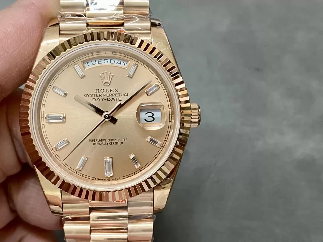 GM공장 V3 롤렉스 데이데이트 살몬 다이아 다이얼 로즈골드 금통 40mm 228235