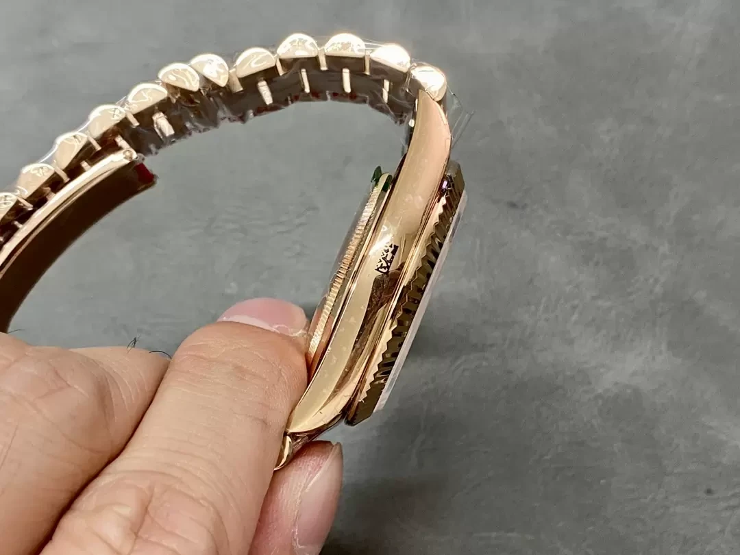 GM공장 V3 롤렉스 데이데이트 살몬 다이얼 로즈골드 금통 40mm 228235