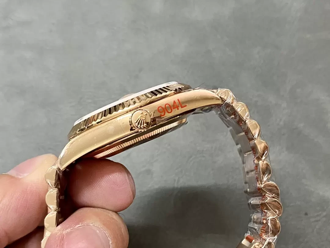 GM공장 V3 롤렉스 데이데이트 살몬 다이얼 로즈골드 금통 40mm 228235