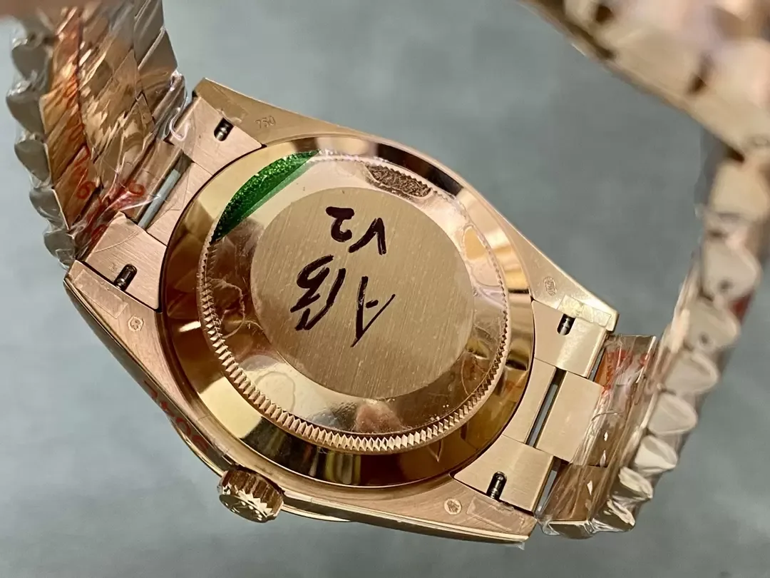 GM공장 V3 롤렉스 데이데이트 살몬 다이얼 로즈골드 금통 40mm 228235