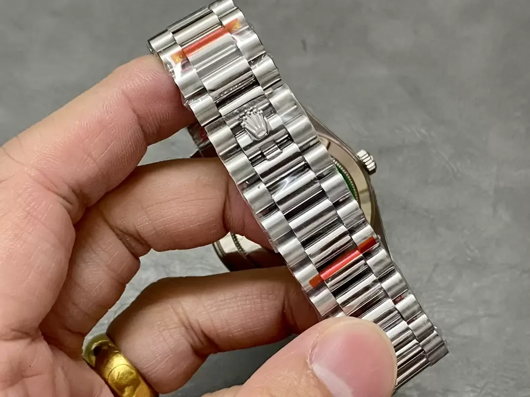 GM공장 V3 롤렉스 데이데이트 플래티넘 와플 다이얼 화이트 골드 금통 다이아 베젤 40mm m228236