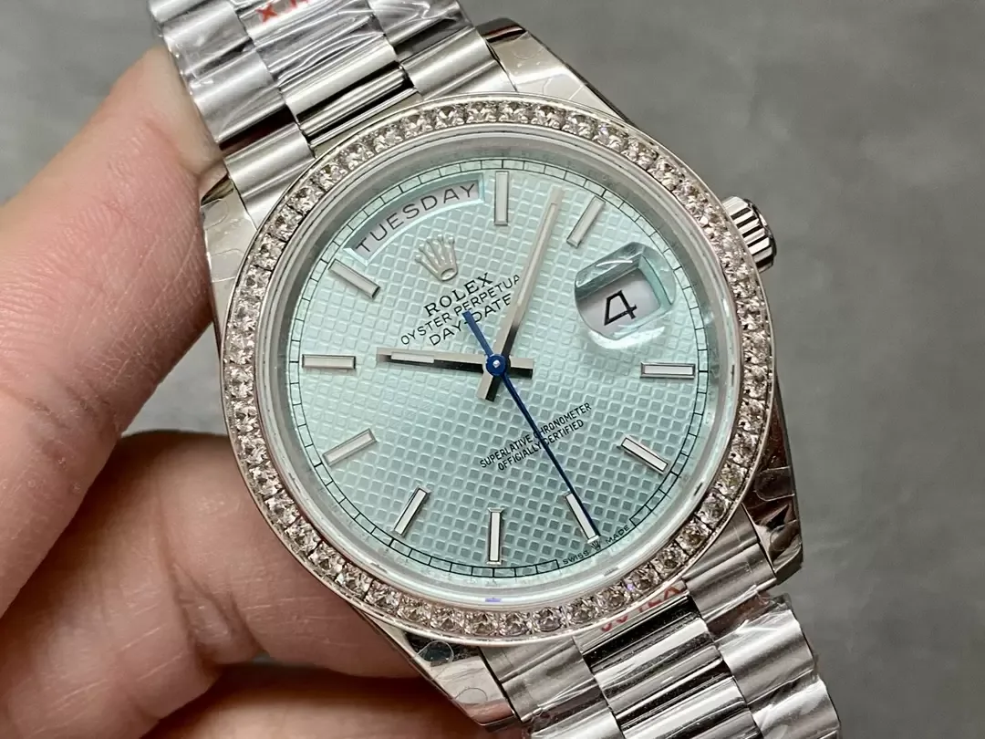 GM공장 V3 롤렉스 데이데이트 플래티넘 와플 다이얼 화이트 골드 금통 다이아 베젤 40mm m228236