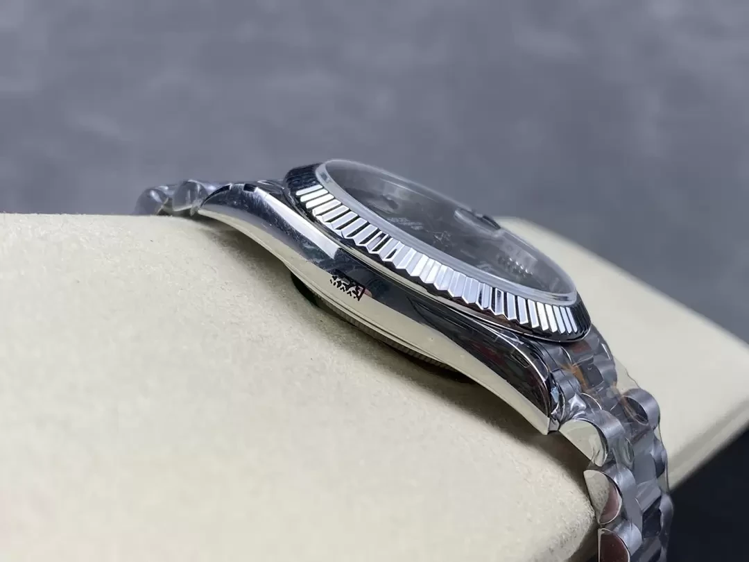 GM공장 V3 롤렉스 데이데이트 올리브 그린 다이얼 화이트 골드 금통 40mm m228236