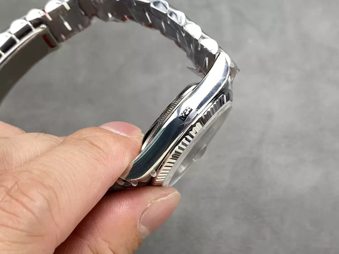 QF공장 롤렉스 데이데이트 청판 로만 다이얼 화이트 골드 36mm 128236