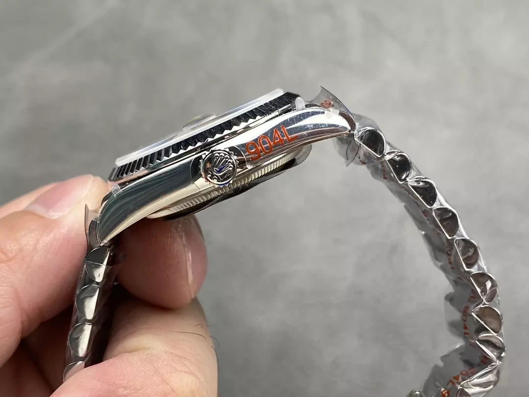 QF공장 롤렉스 데이데이트 청판 다이얼 바인덱스 화이트골드 금통 36mm 128236