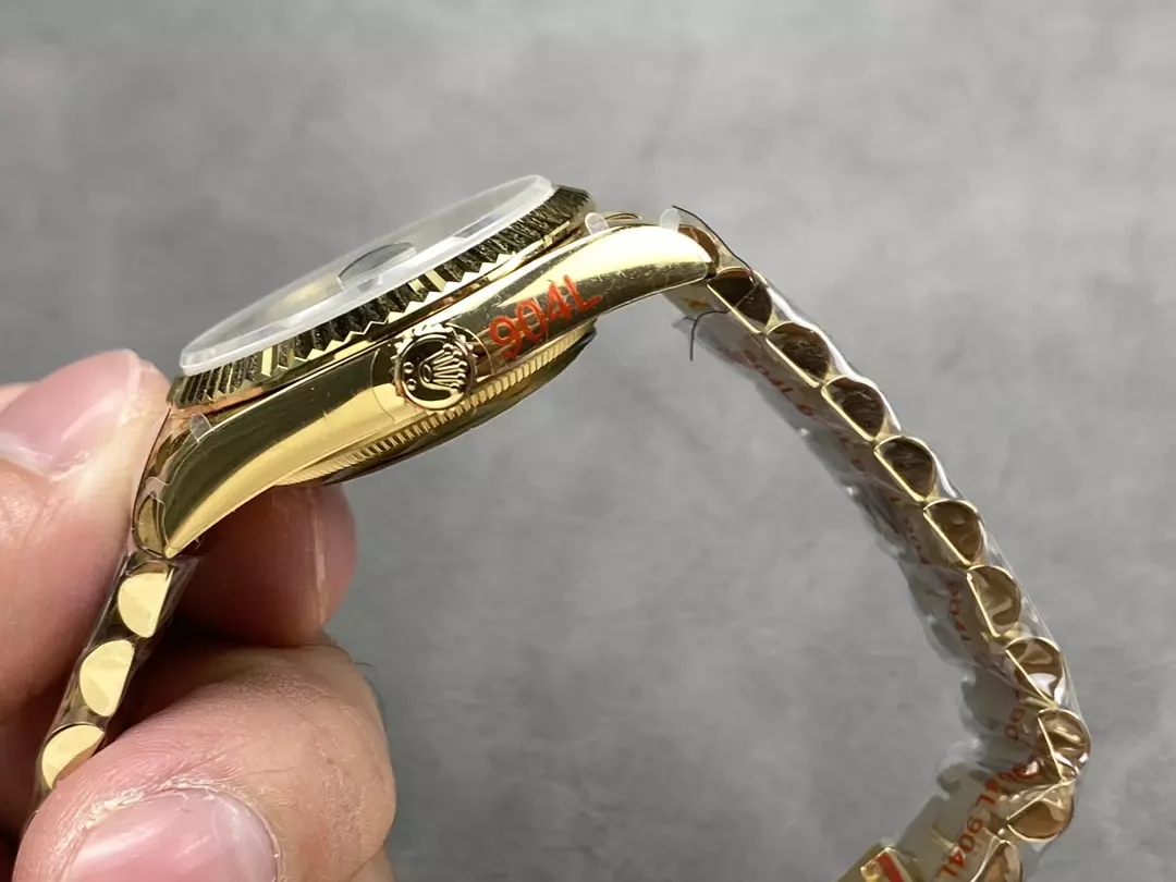 QF공장 롤렉스 데이데이트 그린 옴브레 다이얼 10P다이아 옐로우 골드 36mm 128238