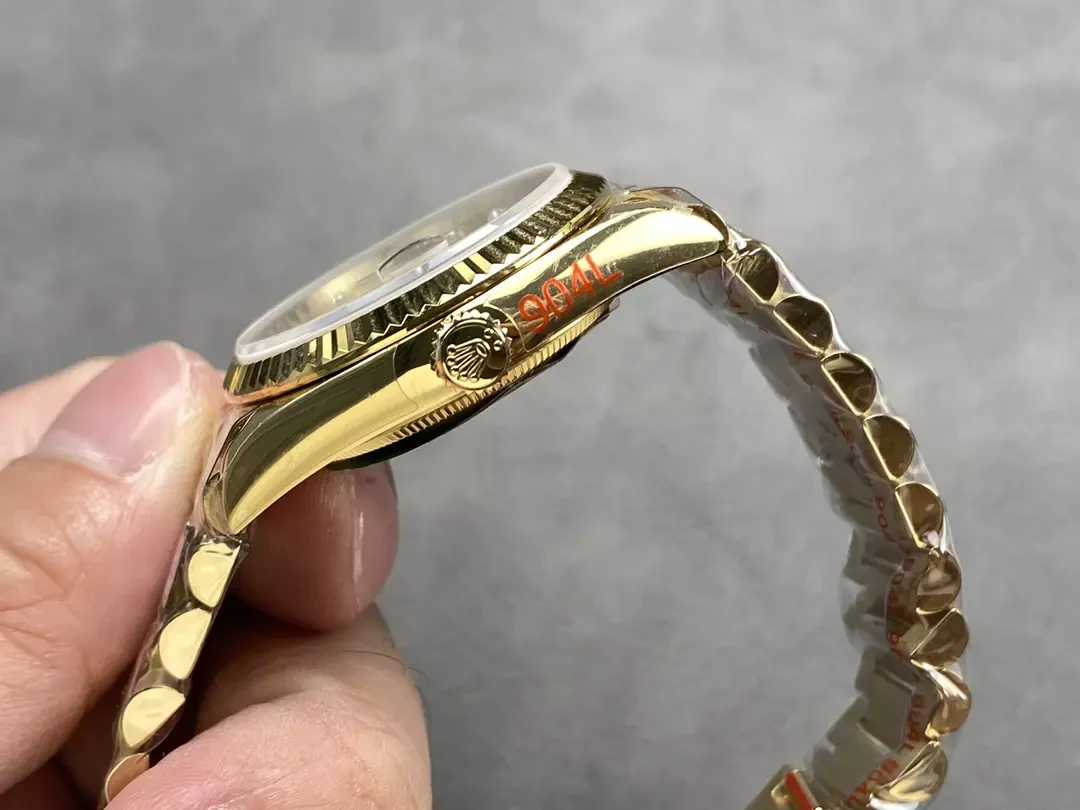 QF공장 롤렉스 데이데이트 샴폐인 옴브레 다이얼 10P다이아 옐로우골드 금통 36mm 128238