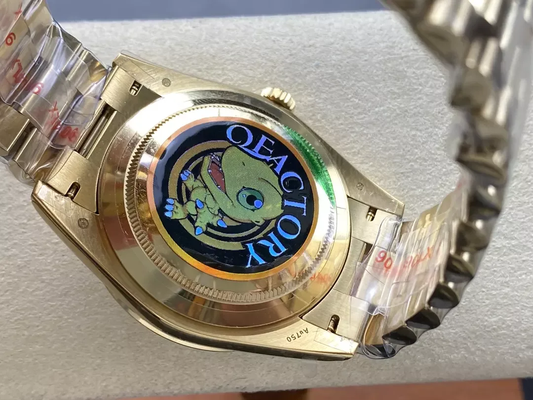 QF공장 롤렉스 데이데이트 블랙 다이얼 바게트다이아 옐로우골드 금통 40mm 228238