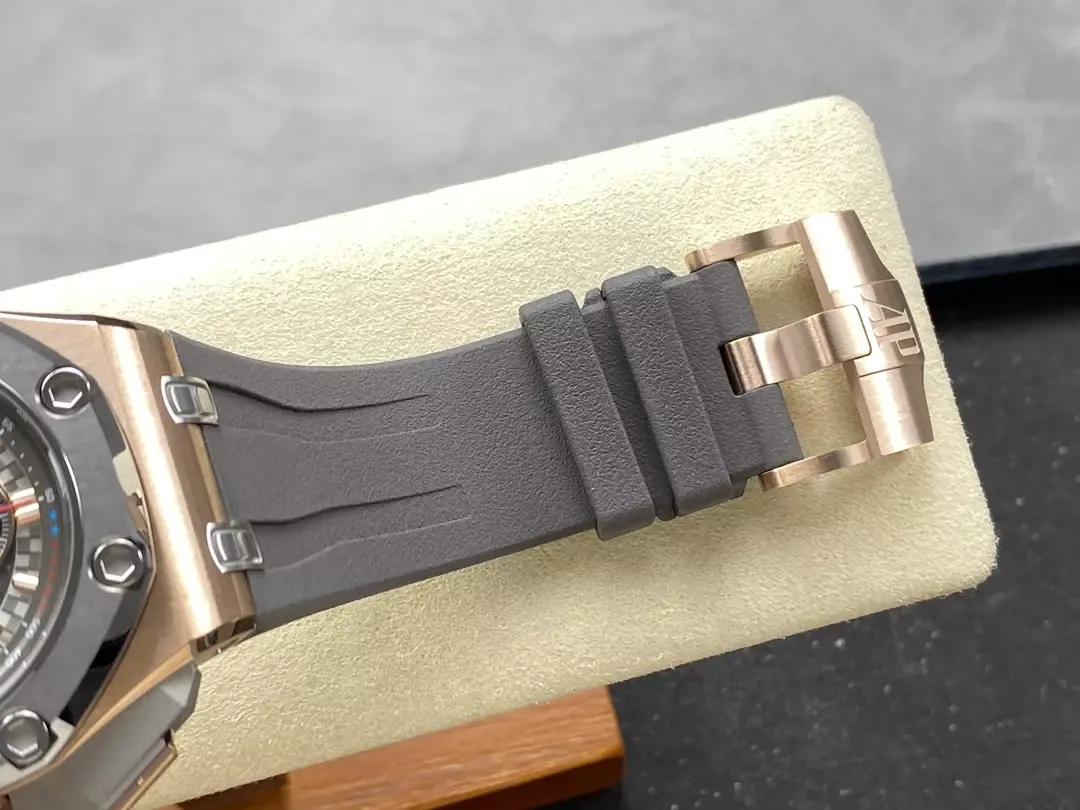 TK공장 오데마피게 로얄오크 오프쇼어 44mm 26568OM.OO.A004CA.01