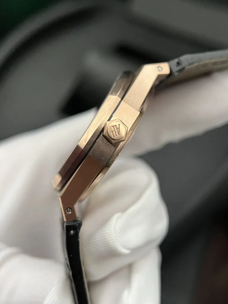 APS공장 오데마피게 로얄오크 블랙 다이얼 로즈골드 금통 레더 스트랩 15500OR.OO.D002CR.01