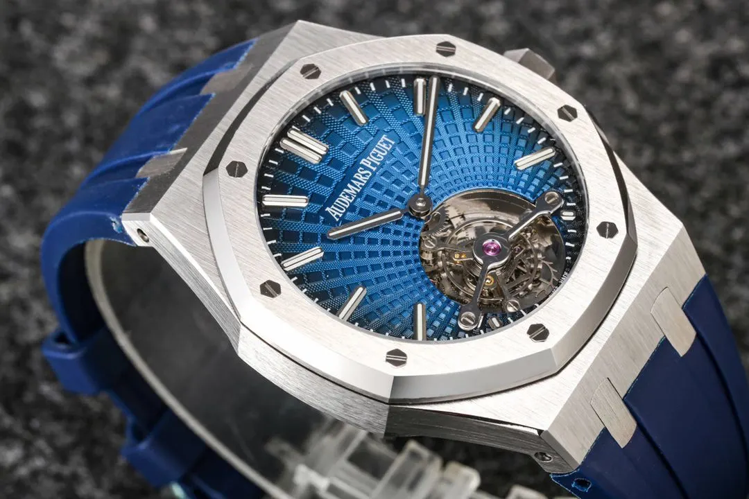 R8공장 오데마피게 로얄오크 셀프와인딩 플라잉 투르비용 26522TI.OO.1220TI.01