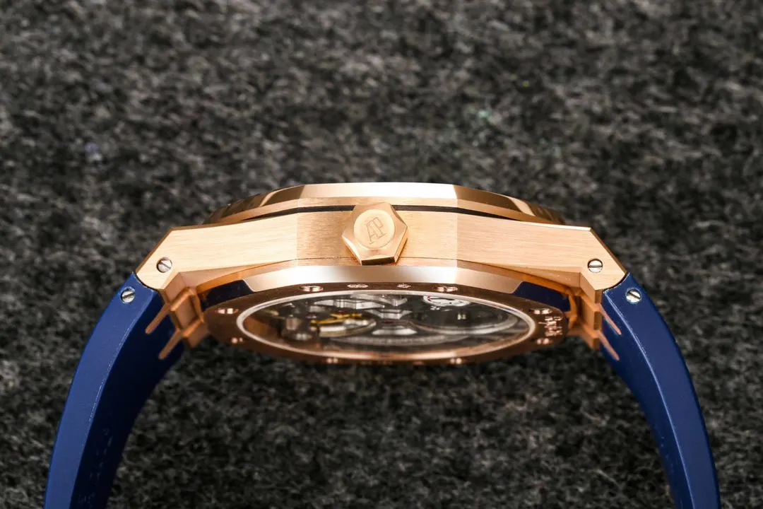 R8공장 오데마피게 로얄오크 셀프와인딩 플라잉 투르비용 26522OR.OO.1220OR.01