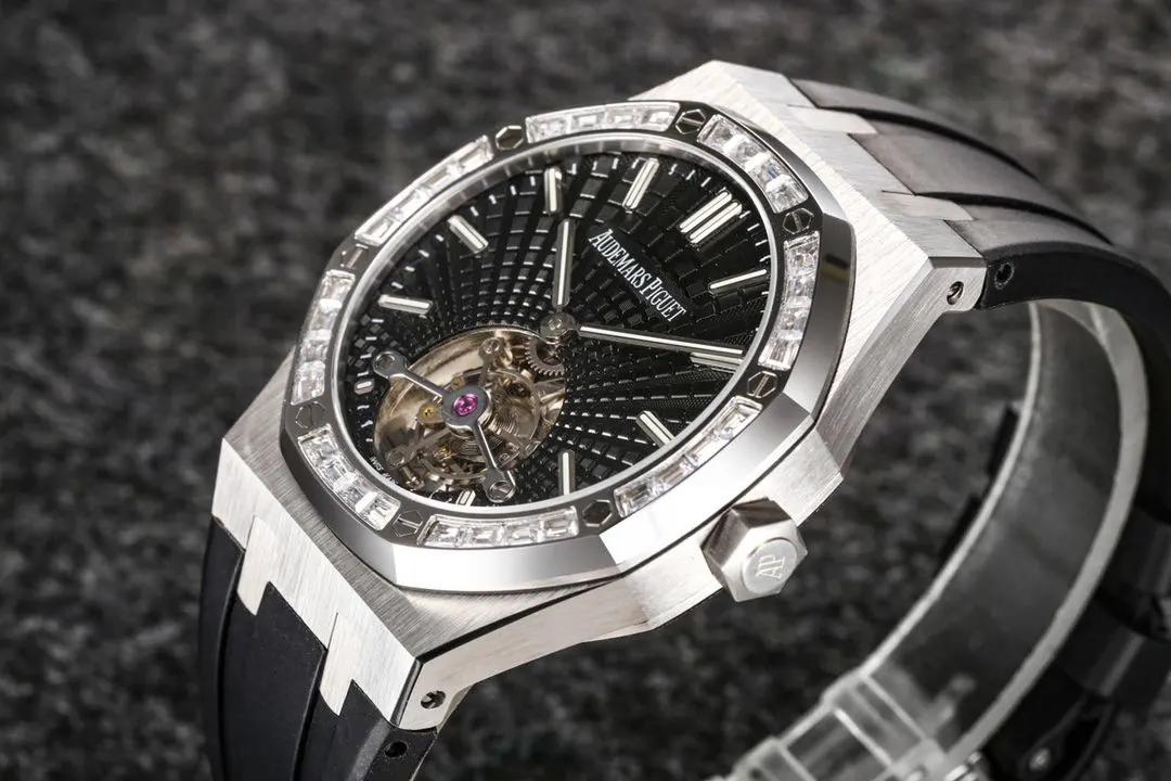 R8공장 오데마피게 로얄오크 셀프와인딩 플라잉 투르비용 26521BC.ZZ.1220BC.01