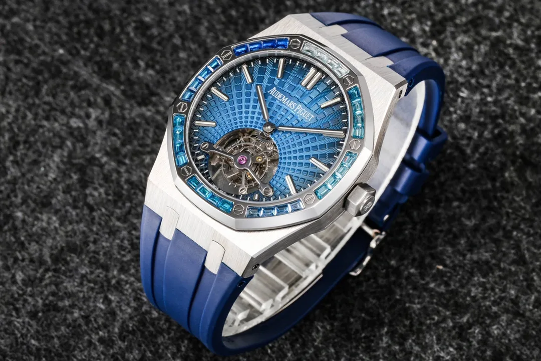 R8공장 오데마피게 로얄오크 셀프와인딩 플라잉 투르비용 26521PT.YY.1220PT.01