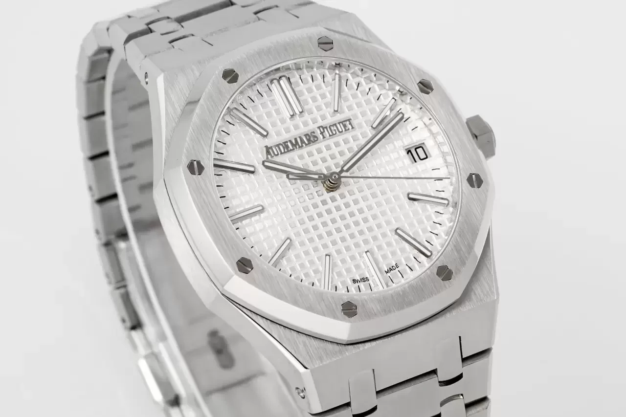 APS공장 오데마피게 로얄오크 50주년 한정판 화이트 다이얼 41mm 15510