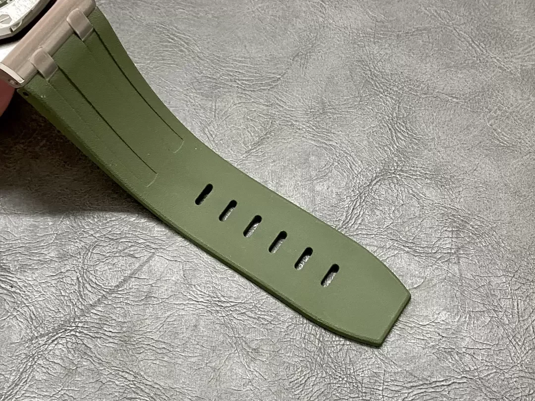 APS공장 오데마피게 로얄오크 오프쇼어 다이버 42mm 15710ST.OO.A052CA.01