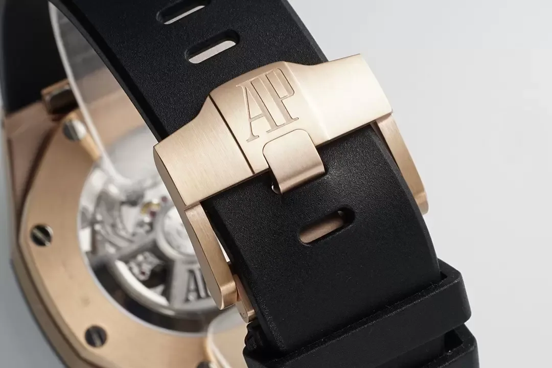 APF공장 오데마피게 로얄오크 오프셔 신형 블랙 다이얼 44mm 26420RO