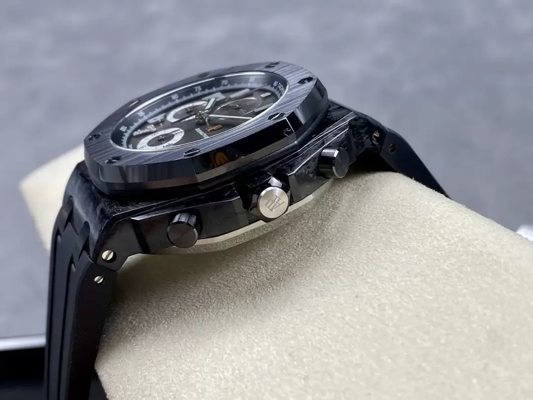 APF공장 오데마피게 로열오크 오프쇼어 크로노그래프 블랙 카본 42mm 26205AU