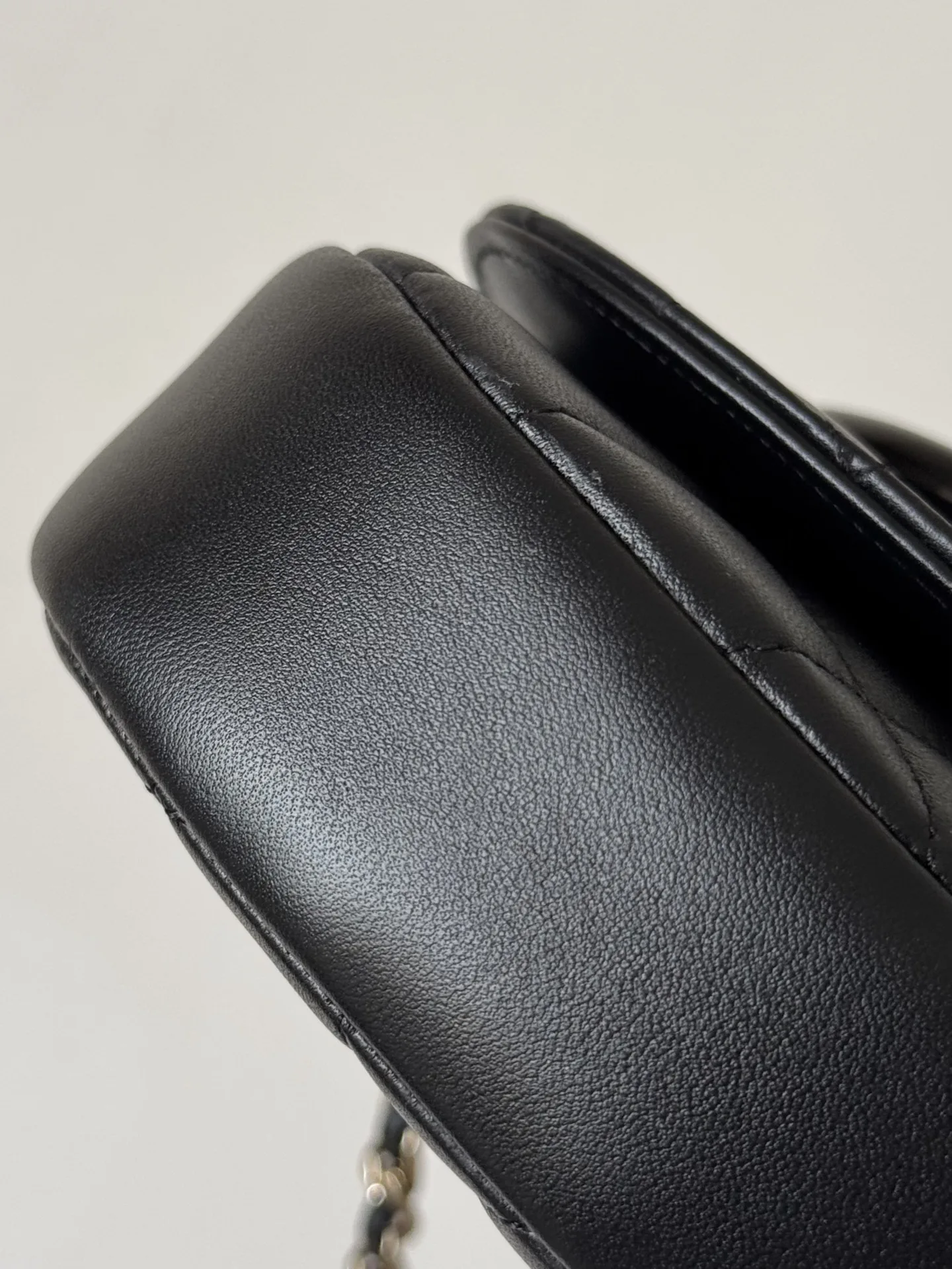 팬더샵 샤넬 25C 체인 클러치 숄더백 AP4410