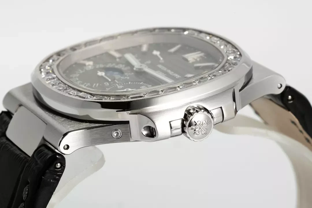 PPF공장 파텍필립 노틸러스 문페이즈 블랙 다이얼 다이아 베젤 5712