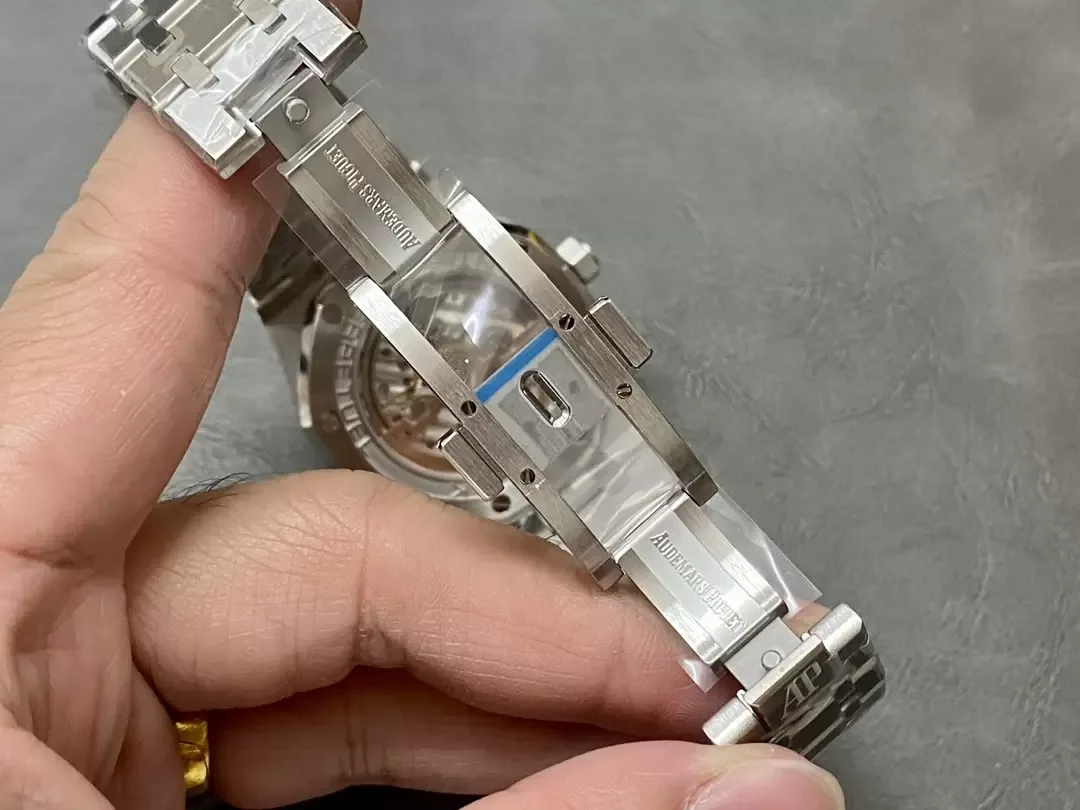 BBR공장 오데마피게 로얄오크 퍼페츄얼캘린더 블랙 다이얼 스틸 41mm 26574