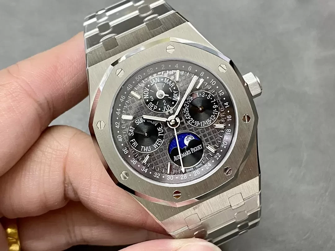 BBR공장 오데마피게 로얄오크 퍼페츄얼캘린더 블랙 다이얼 스틸 41mm 26574