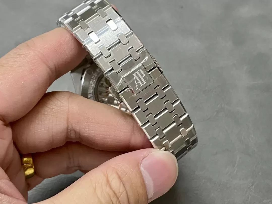 BBR공장 오데마피게 로얄오크 퍼페츄얼캘린더 블랙 다이얼 스틸 41mm 26574