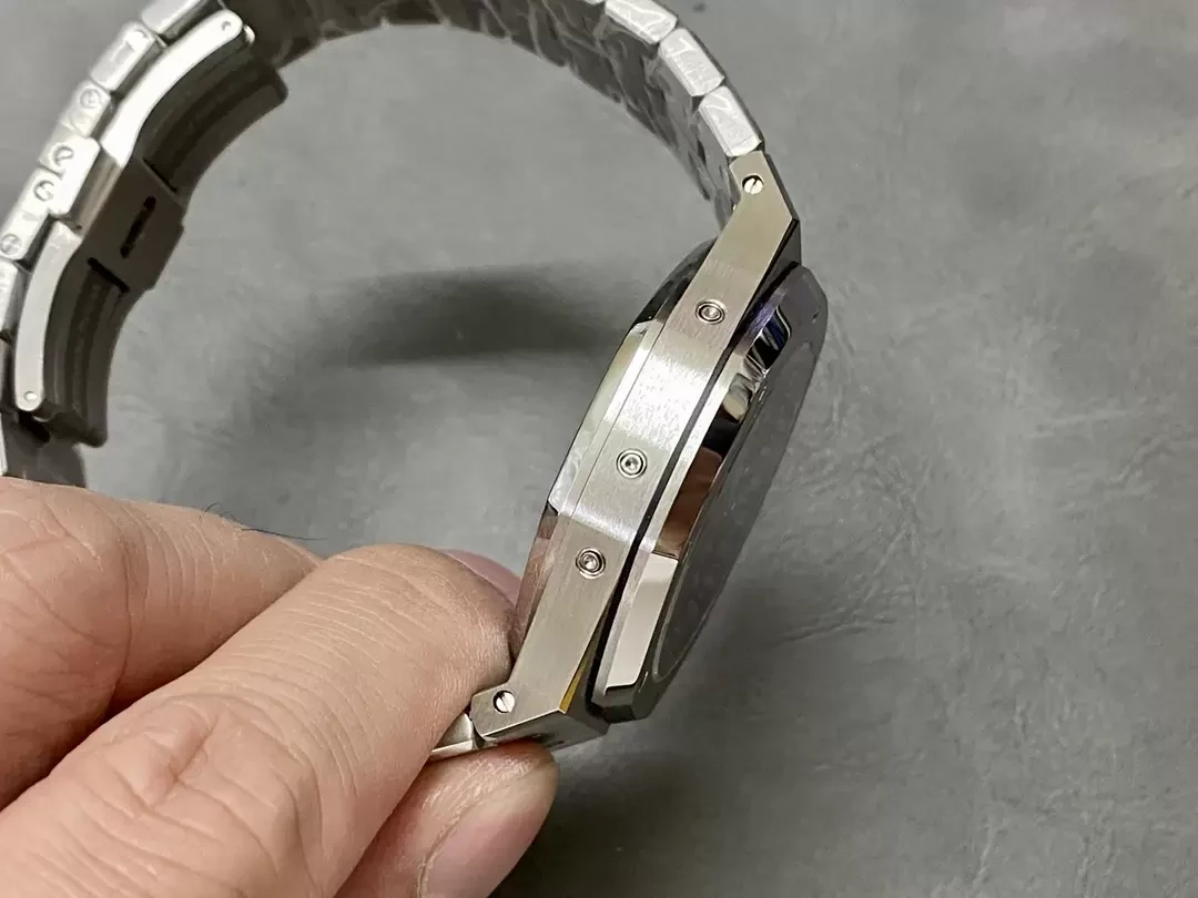 BBR공장 오데마피게 로얄오크 퍼페츄얼캘린더 블랙 다이얼 스틸 41mm 26574