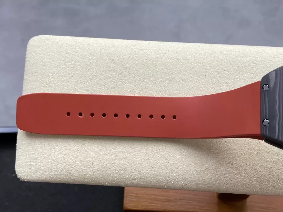 G+공장 리차드밀 RM07-01 블랙 카본 케이스 / 레드밴드