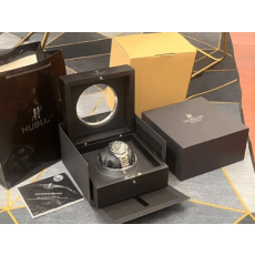 위블로 시계 케이스 및 구성품