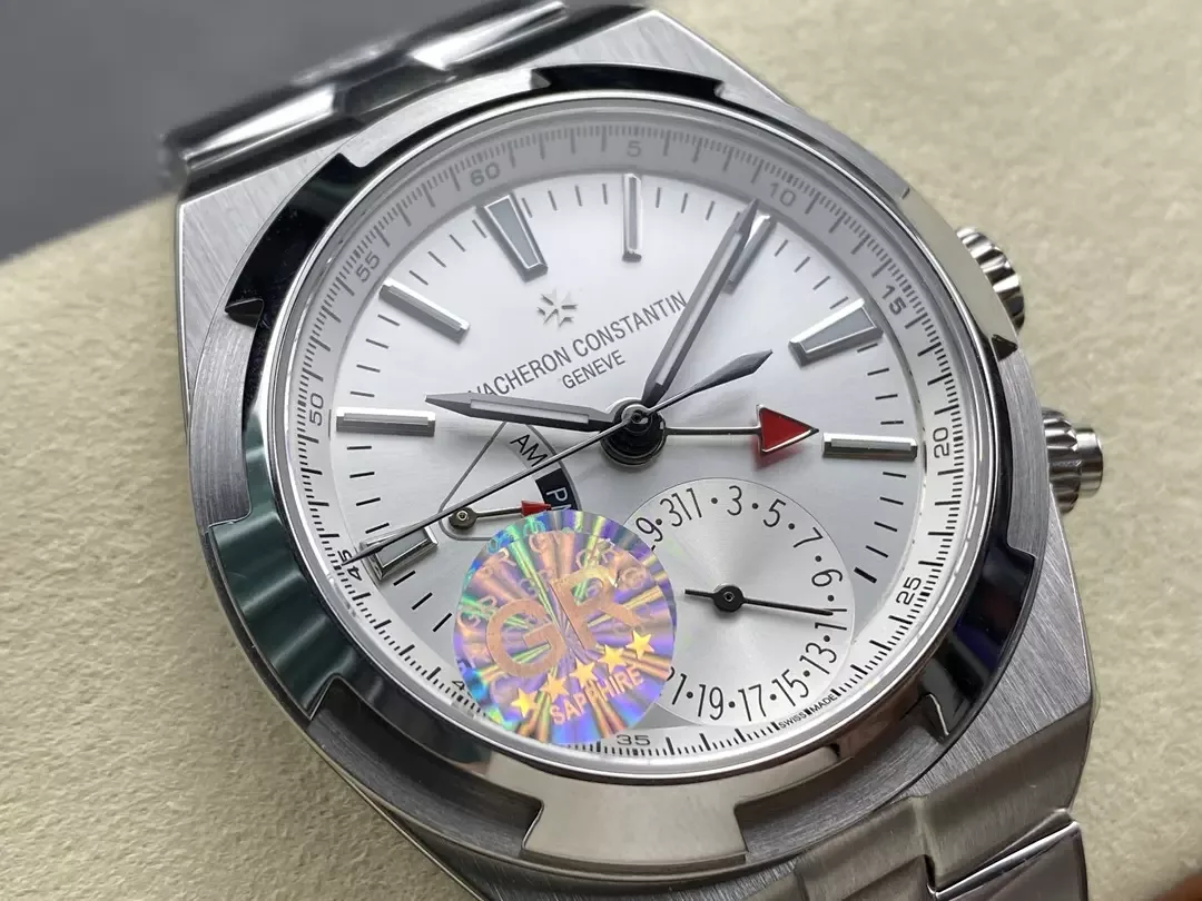 GR공장 바쉐론콘스탄틴 오버시즈 듀얼 타임 7900V 실버 다이얼 스틸