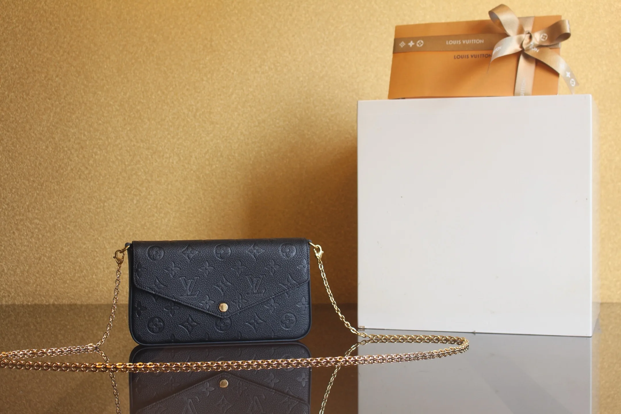 루이비통 펠리시 포셰트 블랙 M82211