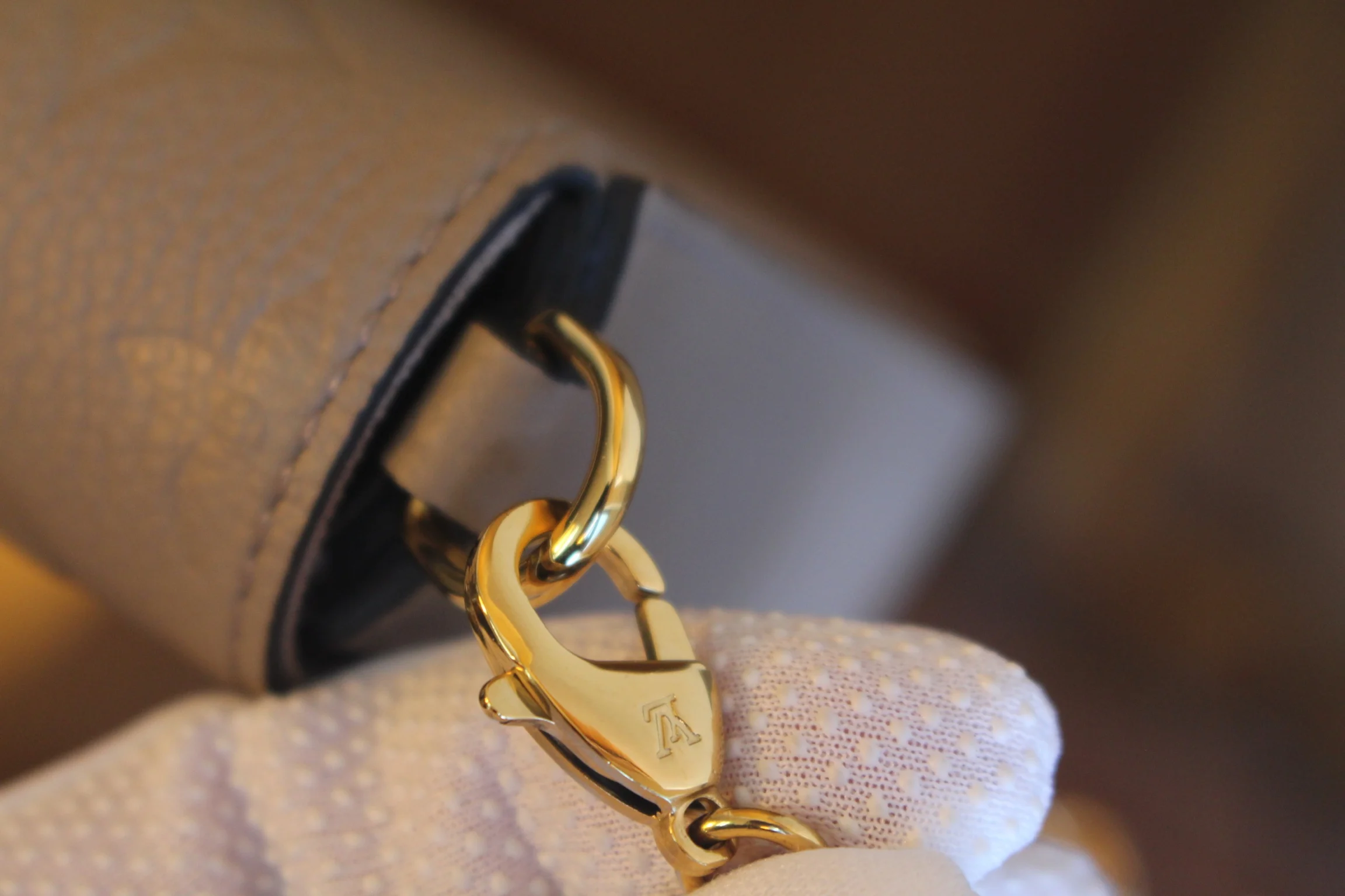 루이비통 펠리시 포셰트 베이지 M68697