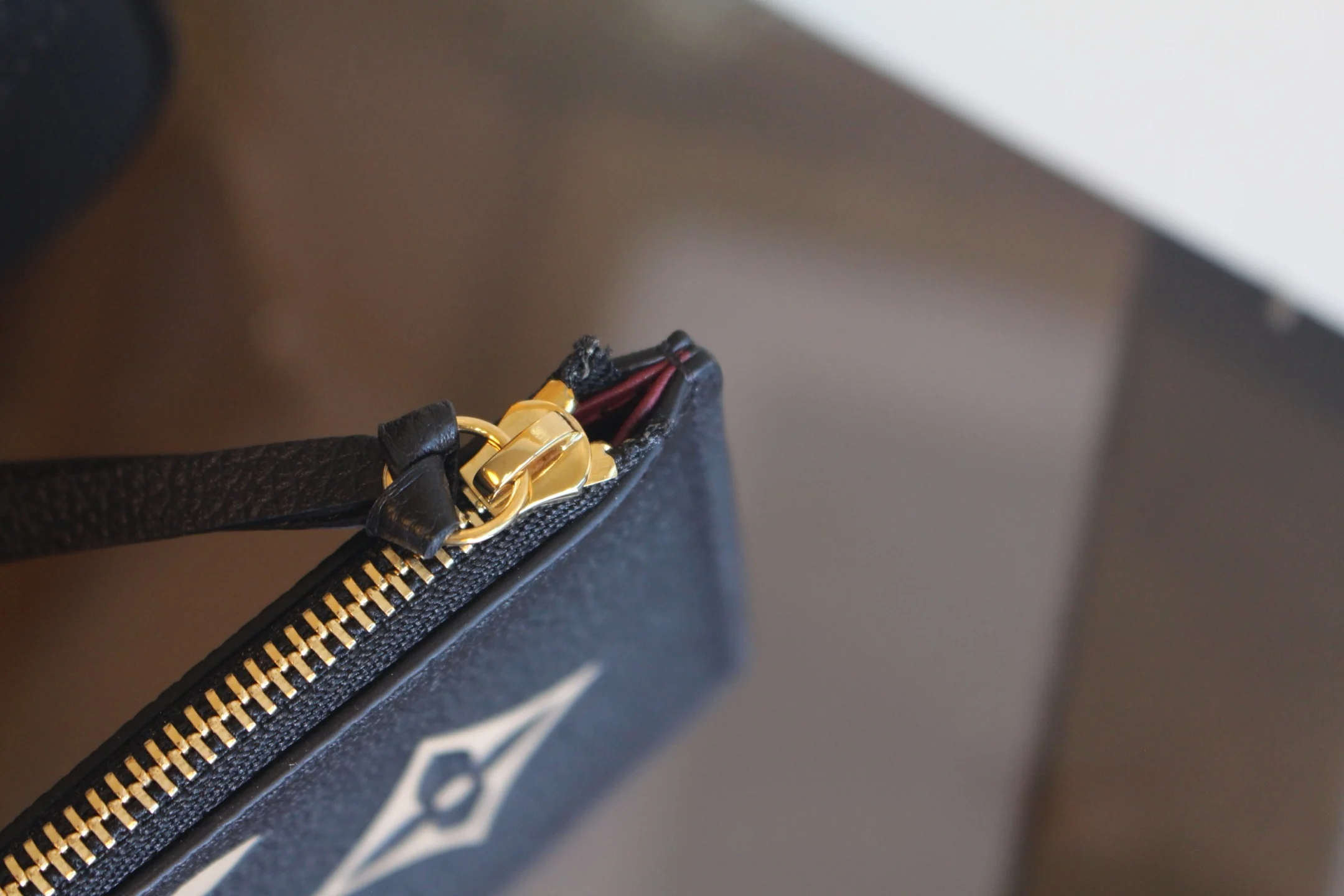 루이비통 펠리시 포쉐트 블랙 베이지 M80482