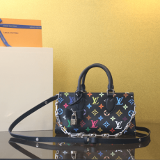 루이비통 LV x TM 온더고 이스트 웨스트 체인 기타 모노그램 캔버스 M13260