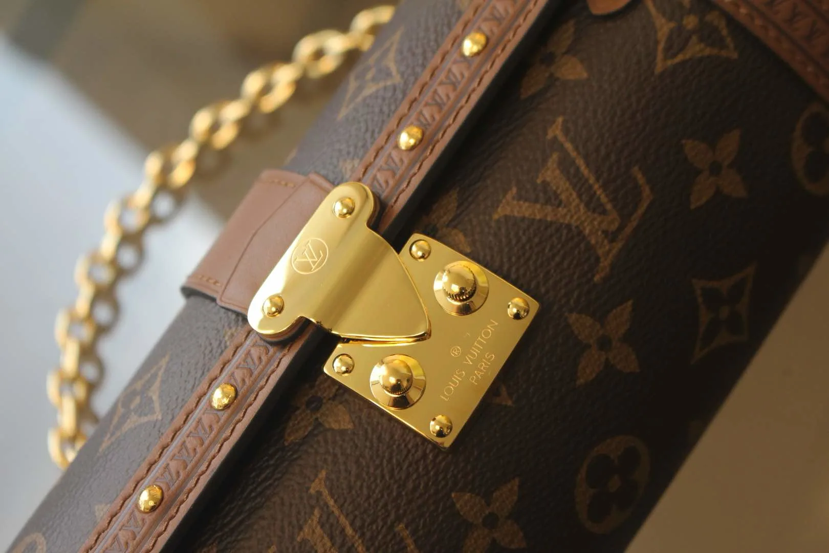 루이비통 빠삐용 트렁크 모노그램 M57835