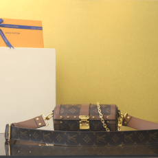 루이비통 빠삐용 트렁크 모노그램 M57835